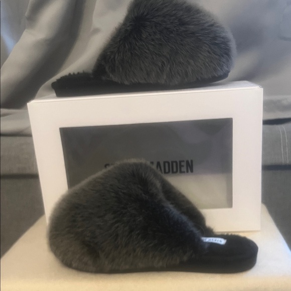 Steve Madden Other - Steve Madden Grey Plush Slippers Brand new with Box